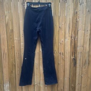 ALO Yoga Black Leggings for Effortless Style